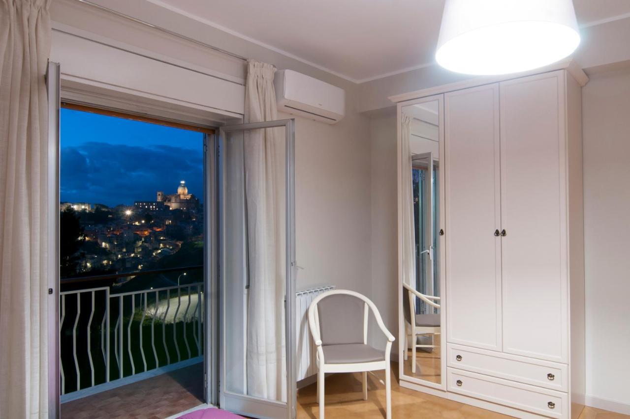 B&B Panorama เปียซซา อาร์เมรีนา ภายนอก รูปภาพ